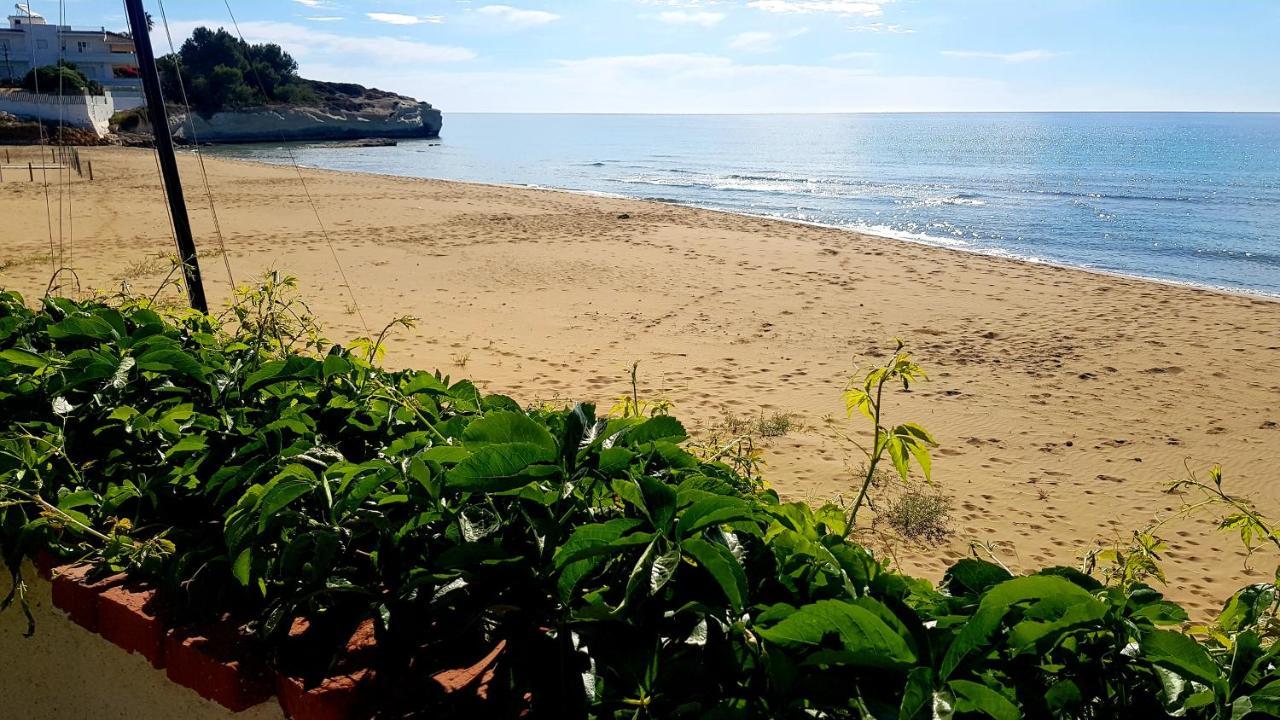 Casa La Conchiglia Sulla Spiaggia Lido di Noto Екстериор снимка
